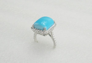 18 K white gold Ring with real diamonds and turquoise stone