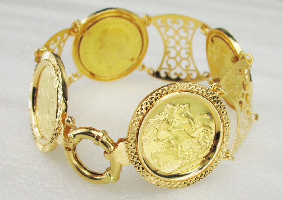 Coin Bracelet, Chunky Gold Tone Bracelet, Large Coin Bracelet, Retro Style  Bracelet, Greek Coin Jewelry, Everyday Jewelry, Large Coin Charm - Etsy